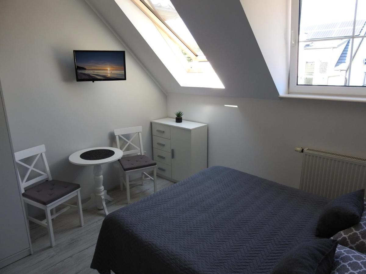 Dw Roza Wiatrow Apartment Debki Ngoại thất bức ảnh