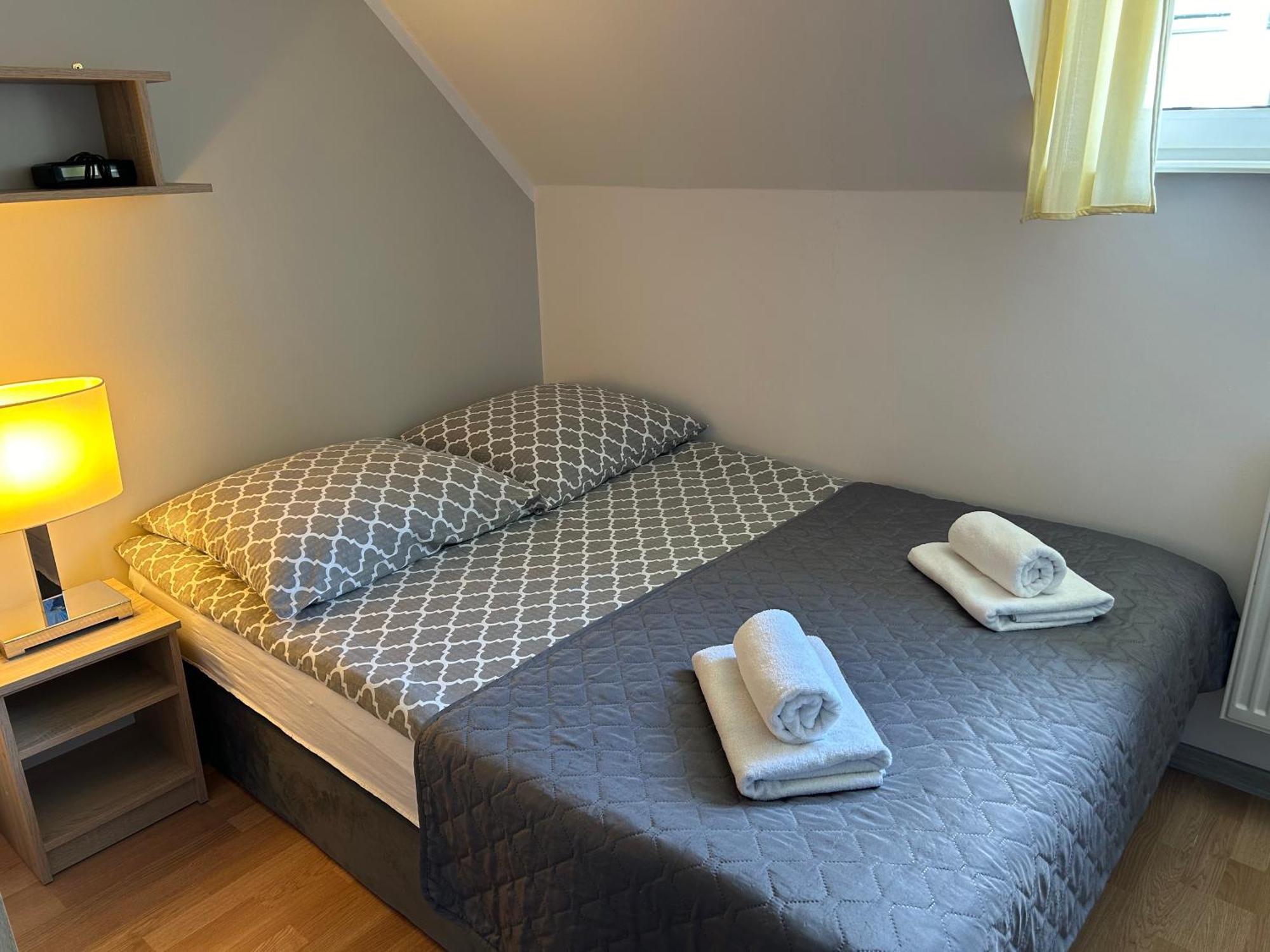 Dw Roza Wiatrow Apartment Debki Ngoại thất bức ảnh