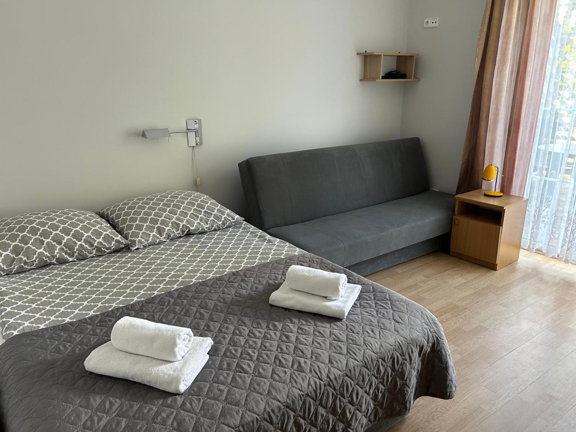 Dw Roza Wiatrow Apartment Debki Ngoại thất bức ảnh