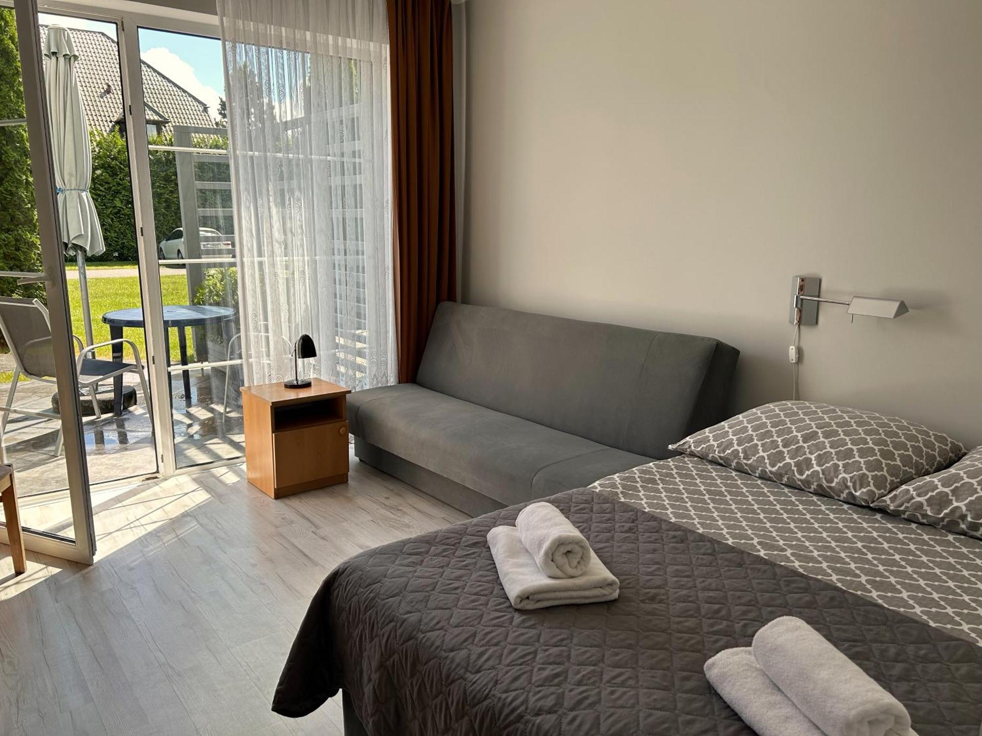Dw Roza Wiatrow Apartment Debki Ngoại thất bức ảnh